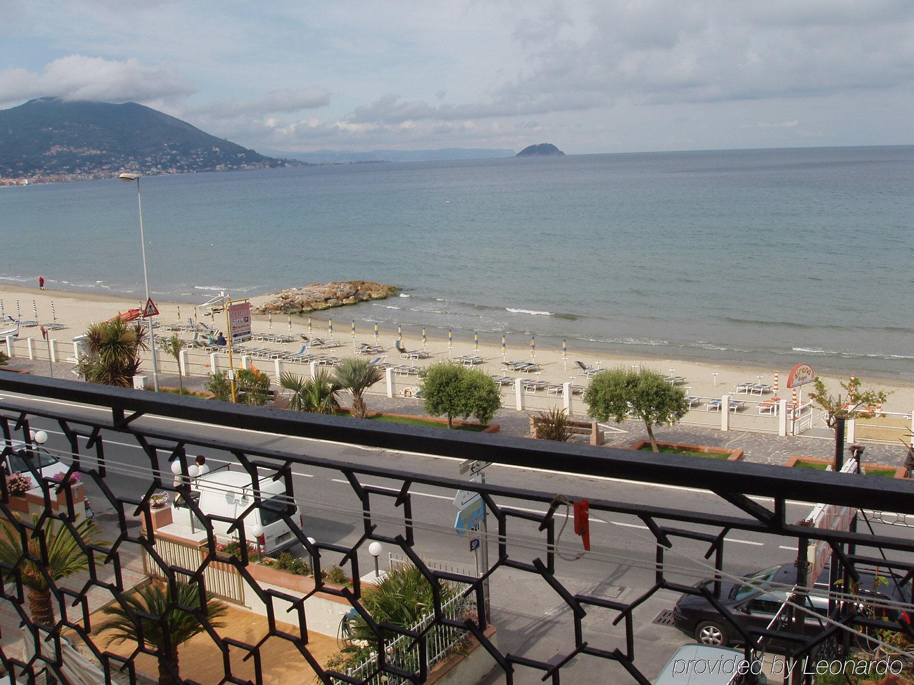 Hotel Aquilia Laigueglia Kültér fotó