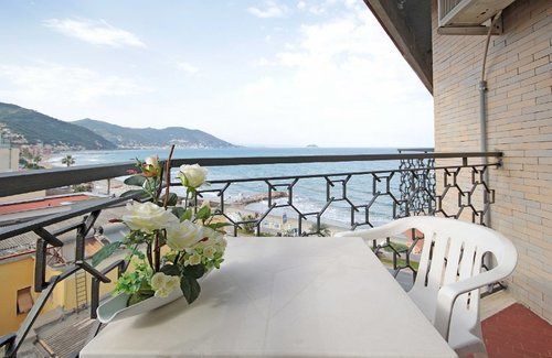 Hotel Aquilia Laigueglia Kültér fotó