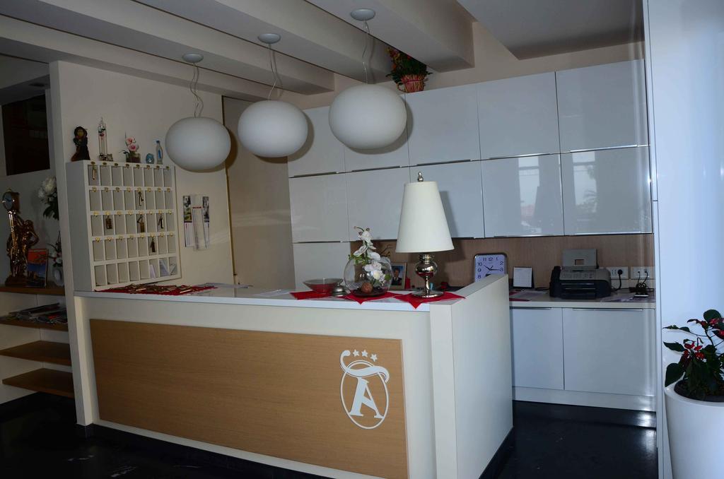 Hotel Aquilia Laigueglia Kültér fotó